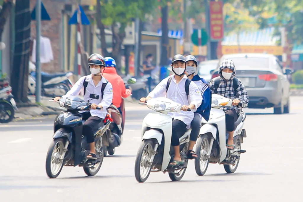 Học Bằng Lái Xe Máy Để Tham Gia Giao Thông-Chi Phí Học Bằng Lái Xe Máy