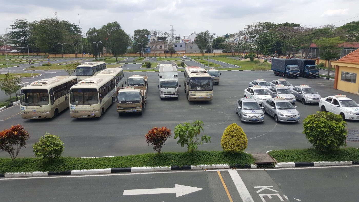 TOP 10+ Đăng Ký Thi Bằng Lái C 2025 Uy Tín Tại TP.HCM 4 Sân Tập Lái Xe Trường Dạy Lái Xe Tiến Thành - Đăng Ký Thi Bằng Lái C