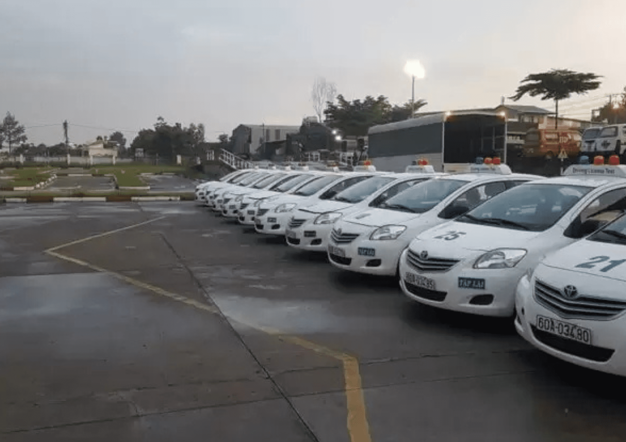 TOP 10+ Đăng Ký Học Lái Xe Hơi 2025 Uy Tín Tại TP.HCM 9 Trung Tâm Dạy Nghề Lái Xe Bạch Đằng - Đăng Ký Học Lái Xe Hơi