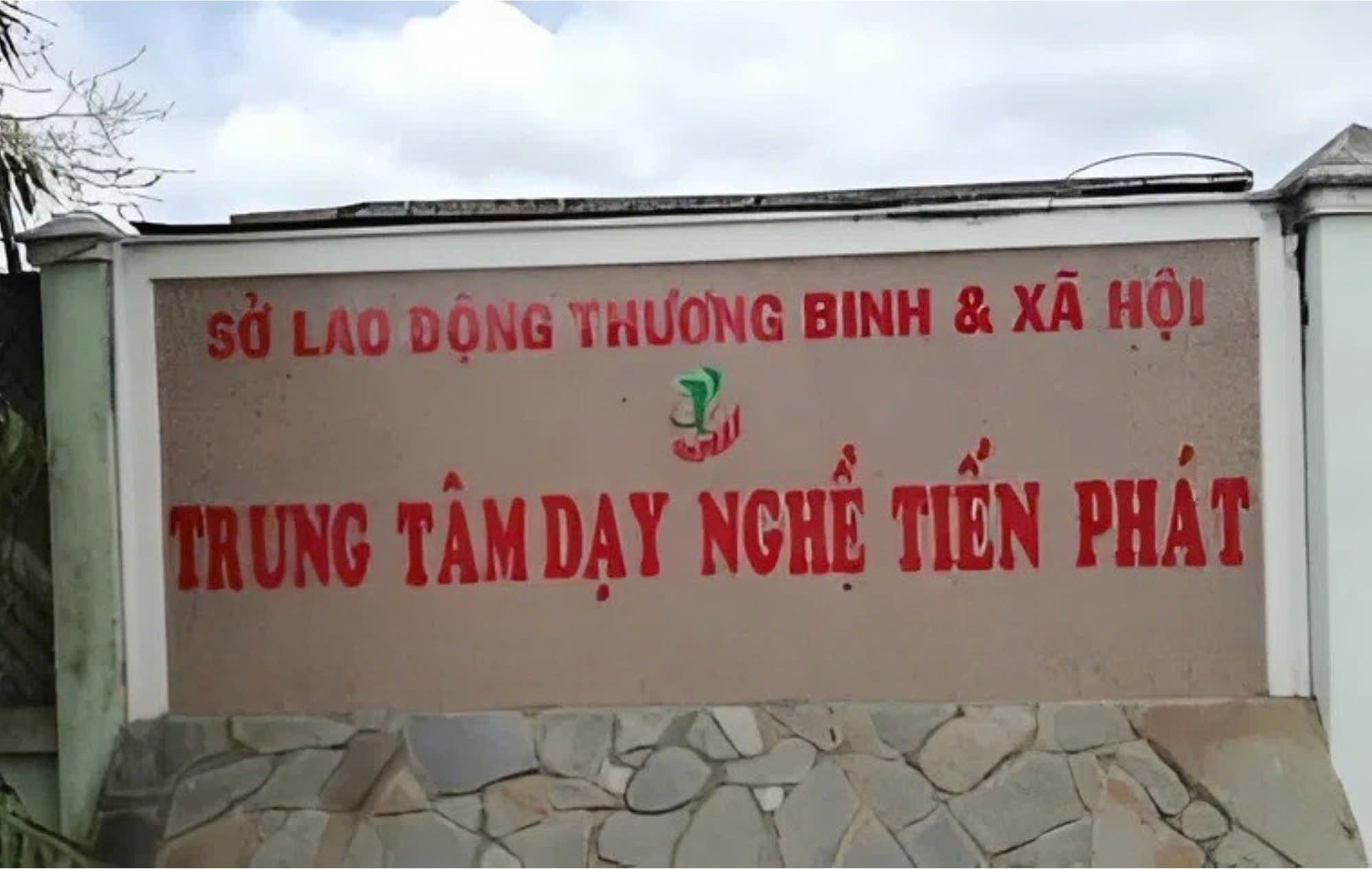 TOP 10+ Trung Tâm Đăng Ký Thi Bằng Lái C1 TPHCM 2025 7 Trung Tâm Dạy Nghề Tiến Phát - Đăng Ký Thi Bằng Lái C1