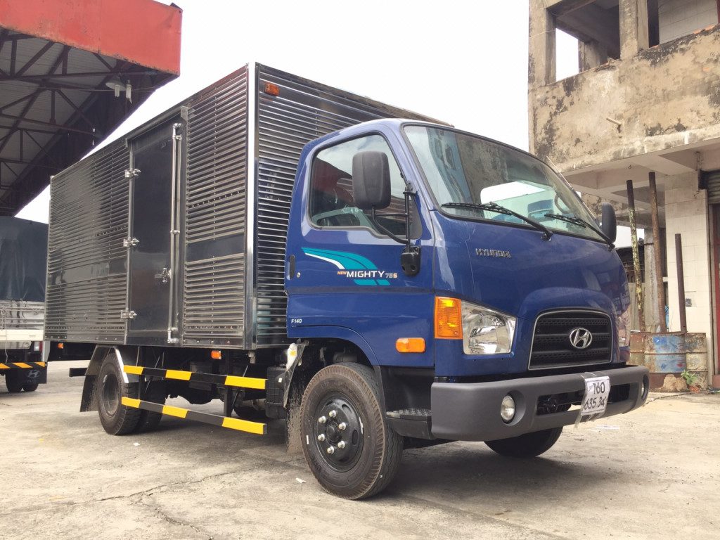 Lái Xe Tải Kinh Doanh Với Hạng C-Nên Học B2 Hay C