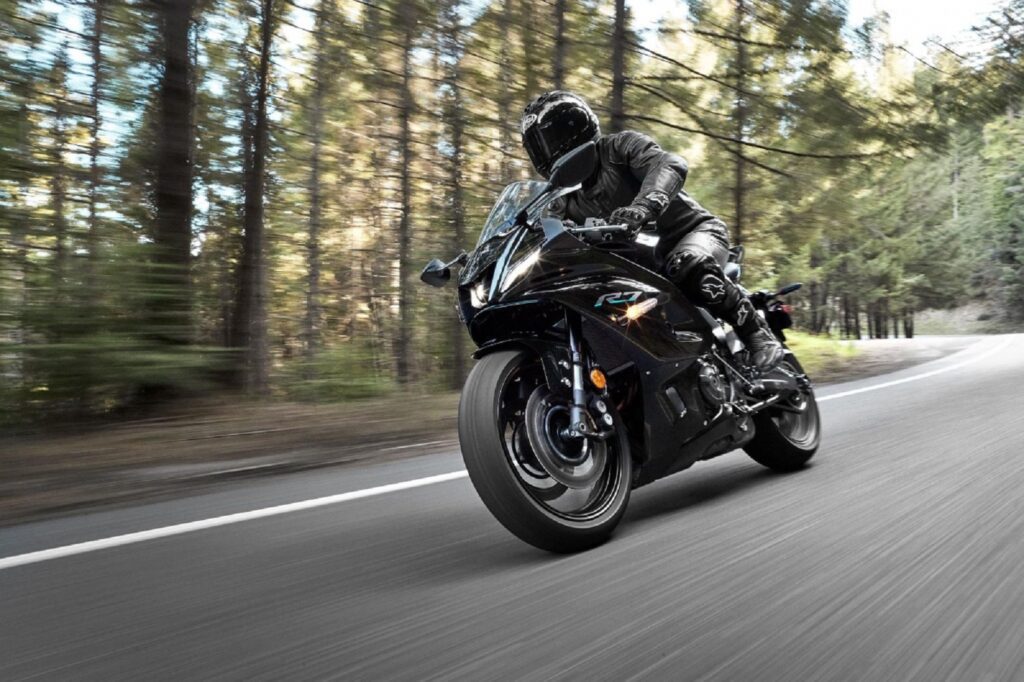 Cần Bằng A2 Để Lái Xe Phân Khối Lớn-Chi Phí Thi Bằng A2