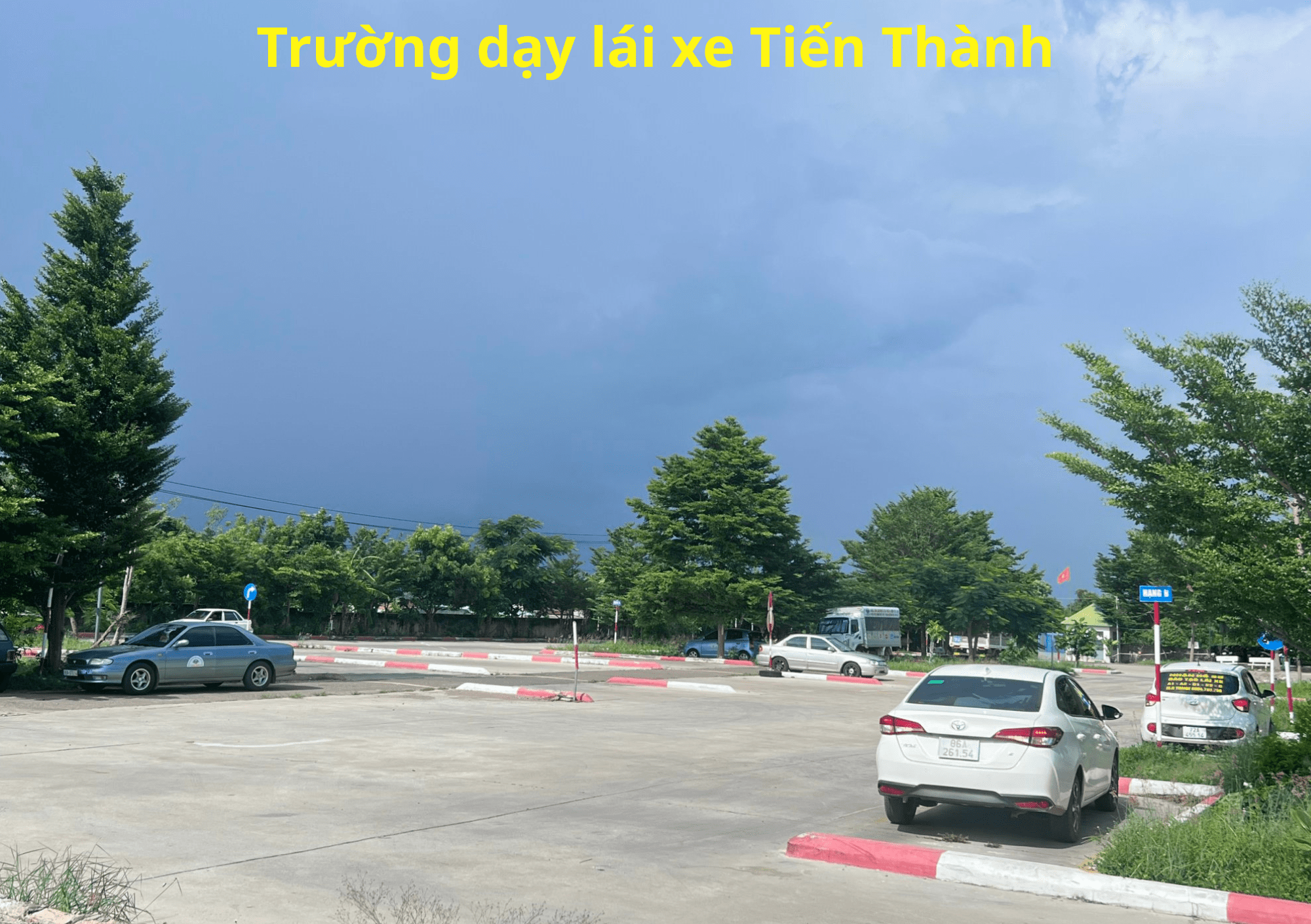 TOP 10+ Học Bằng Lái Xe Hơi Trả Góp 2025 Học Là Đậu 4 Trường dạy lái xe Tiến Thành - Học bằng lái xe hơi trả góp