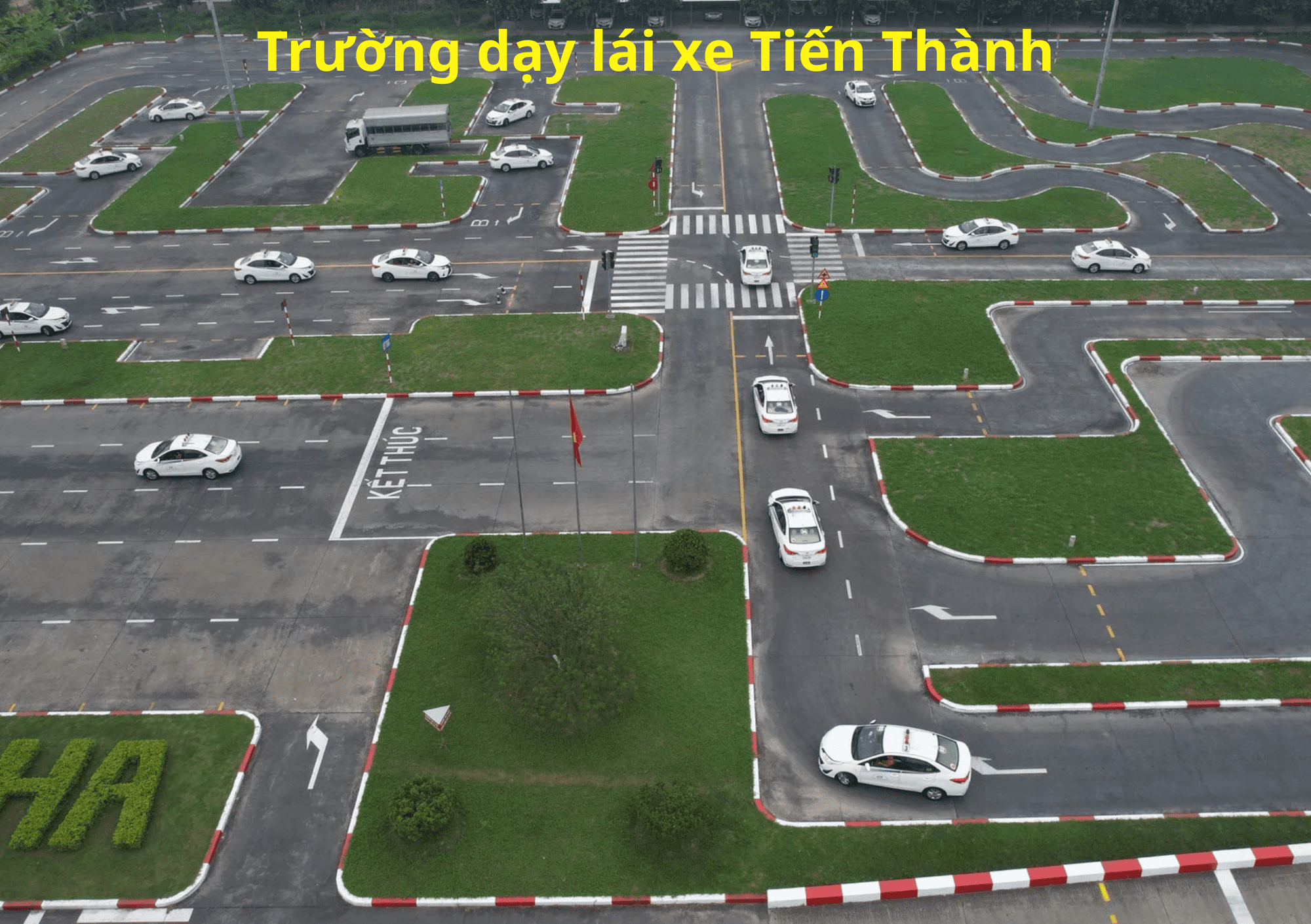 TOP 10+ Học Bằng Lái Xe Hạng C TPHCM 2025 Nên Chọn 4 Trường dạy lái xe Tiến Thành - Học bằng lái xe hạng C TPHCM